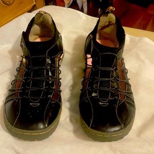 Jambu leather size 7